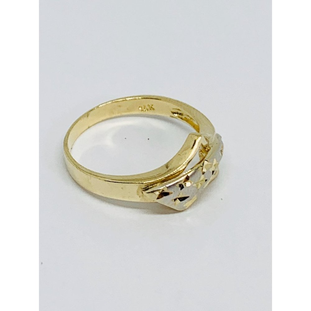 Real 14k Gold Women’s Ring Size 7.5 - Picture 2 of 7